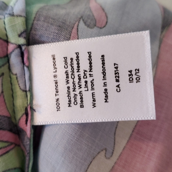 Talbots retro print top - Picture 7 of 7